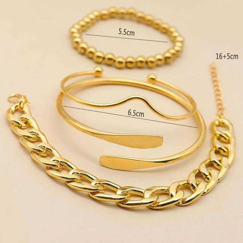 4pcs Punk Cu Cuban Chain Bracelets Set for Women Simple Thick Gold Color Charm Bracelets Fashion Jewelry Accories NewXJ250109