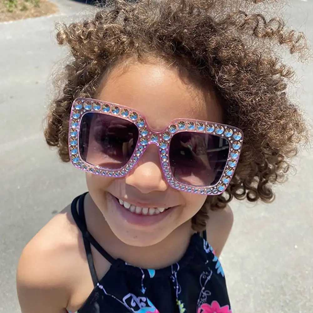Luxury childrens fashionable sunglasses suitable for boys girls children sparkling rhinestones sliding goggles square sunglasses decorative UV400 W250