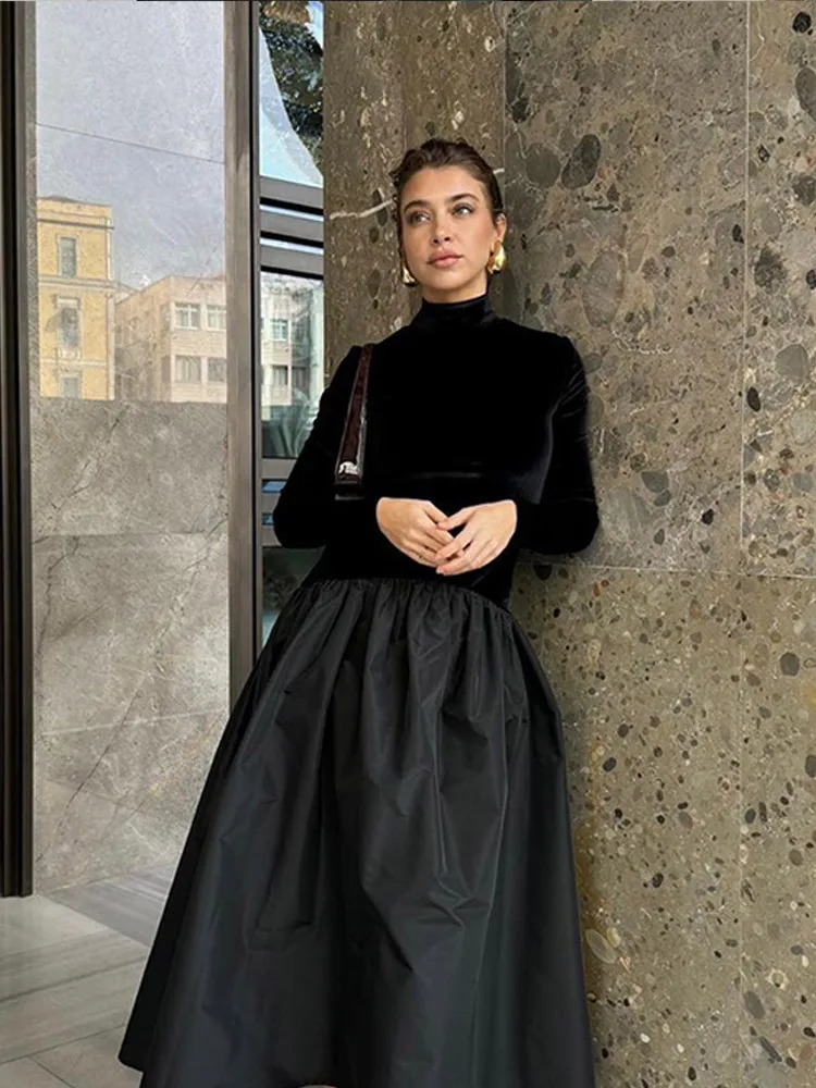 Elegant velvet applique ruffled hem black Maxi dress chic plain turtle neck full A-line robe winter womens party dress 250107