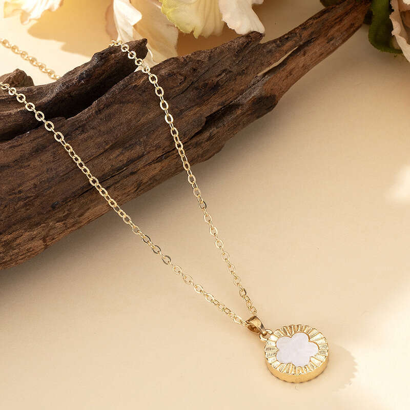 TEMU's new leaf clover bracelet necklace set exudes an elegant temperament with a five petal wer pendant and accessories for women