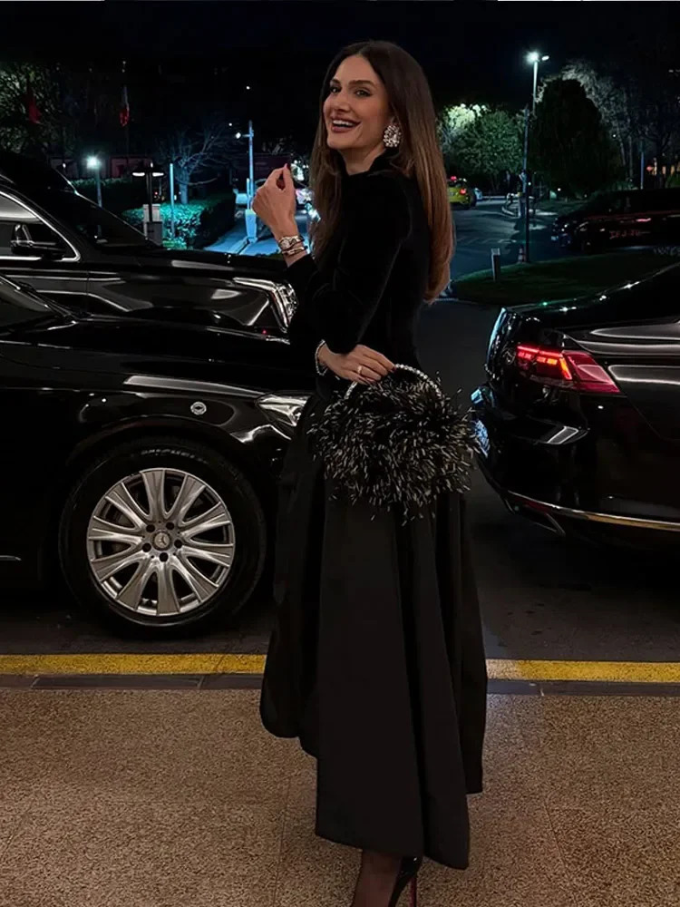 Elegant velvet applique ruffled hem black Maxi dress chic plain turtle neck full A-line robe winter womens party dress 250107