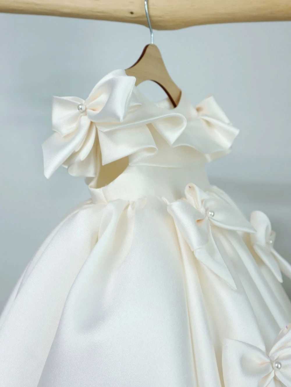 Cute Bow Flower Girls Dresses For Wedding Elegant O-neck Short Sleeve Kids Princess Gown Piano Performance 2025 CustomizedXJ250108