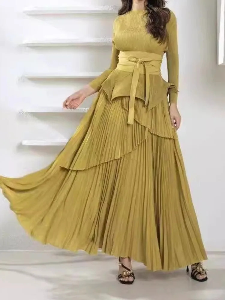 GVUW Pleated Fashion Party 2 Piece Set Women Round Neck Irregular Belt Gathered Waist Solid Color Long Skirts 2025 32C1114 250109