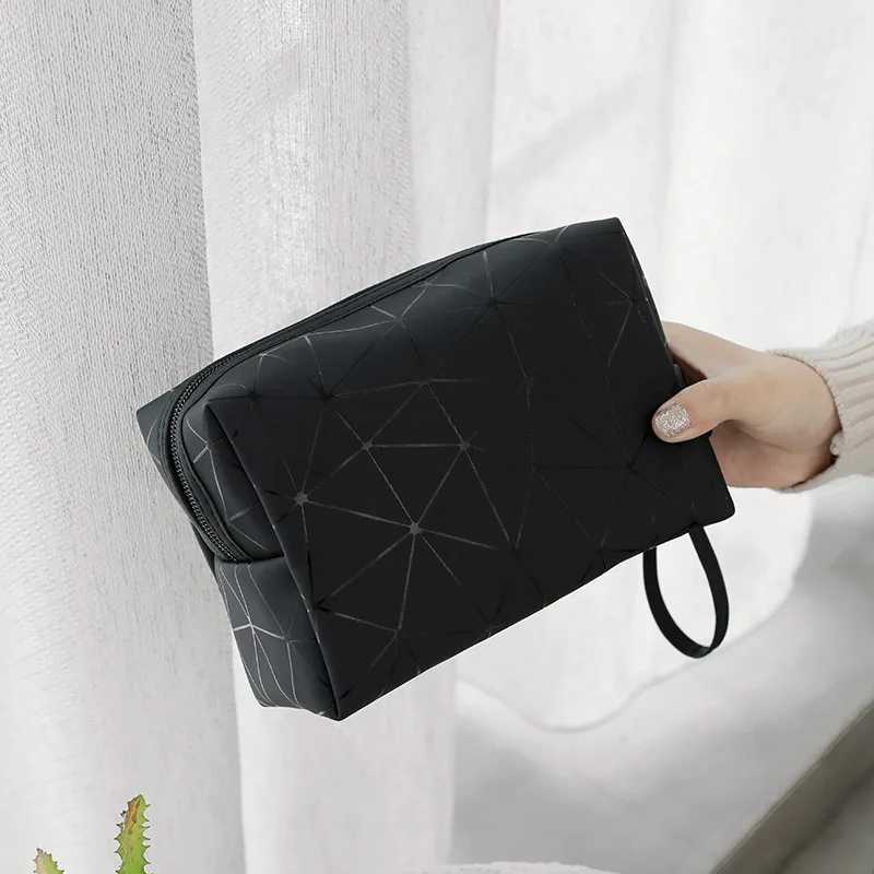 PU Fashion Womens Toilet Bag Korean Cosmetics Storage Organizer Laundry Bag Womens Travel Cosmetics Shell Bag W250109