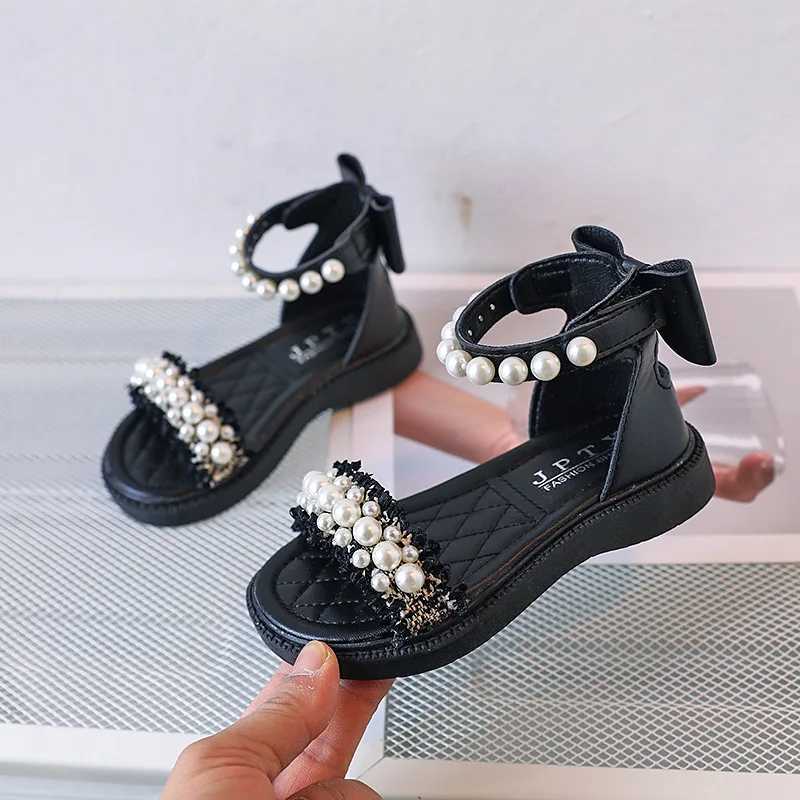 Fashionable girls soft soled casual princess shoes Versatile Exquisite sandals anti slip sweet childrens shoes pearl daily childrens sandals W250108