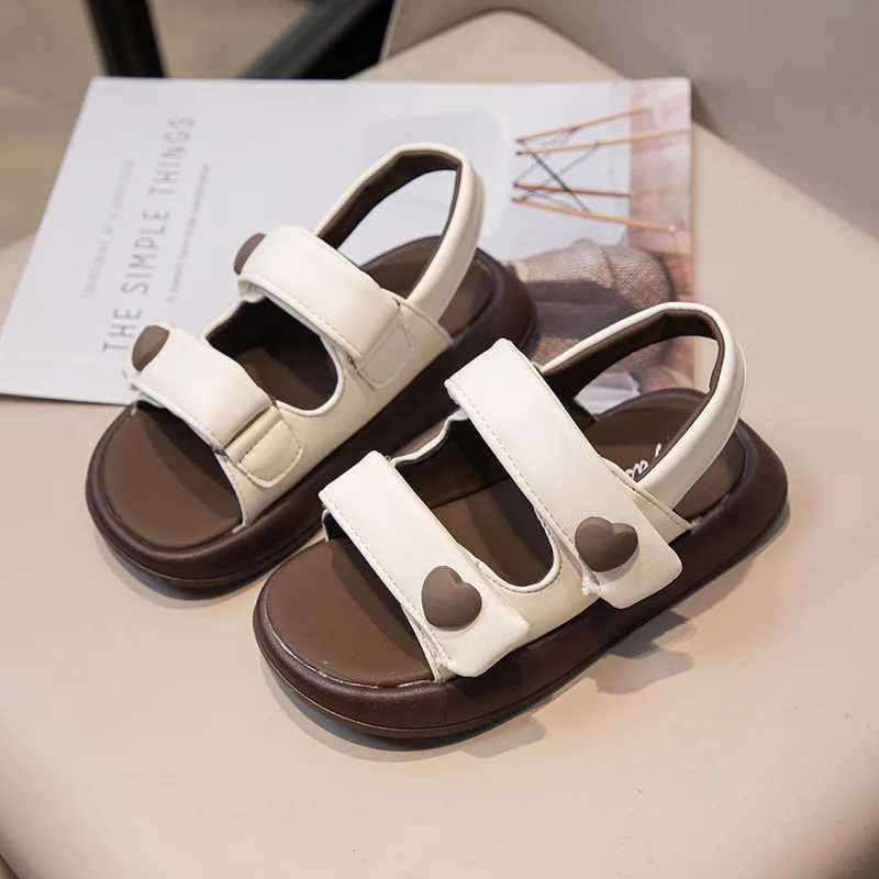 Fashionable girls shoes new summer Versatilekid sandals comfortable and non slip thick soled princess shoes soft cute and beautiful childrens beach sh