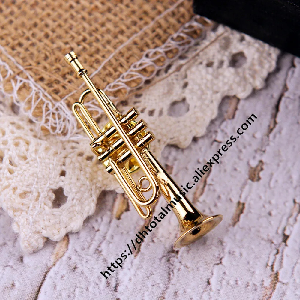 Saxophone Shape Clarinet Pin Trombone Brooch Violio Pin Flute Tuba Brooch with Case Musical Instrument Pin Birthday Gift Decor 250103