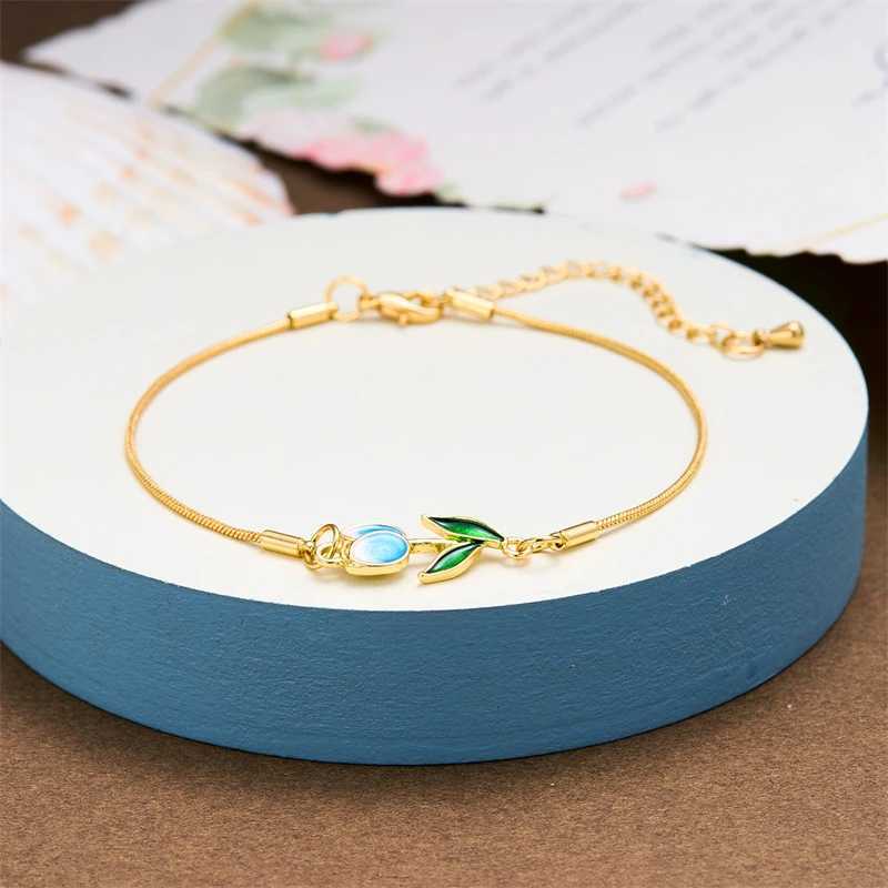 Jan Korea Elegant Tulip Rose Bracelet For Women Girls Sweet Colorful Flower Gold Color Metal Chain Bracelets Aesthetic JewelryXJ250109