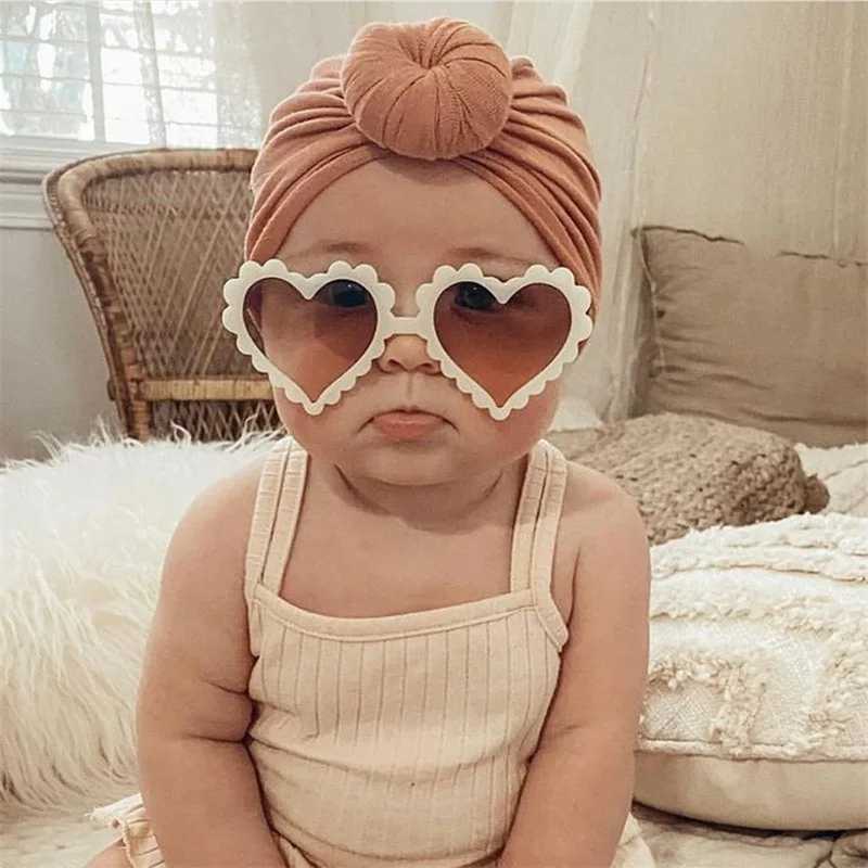 New childrens large frame heart-shaped sunglasses for girls fashionable sunglasses cute baby outdoor sunglasses UV400 Oculos De Sol W250109