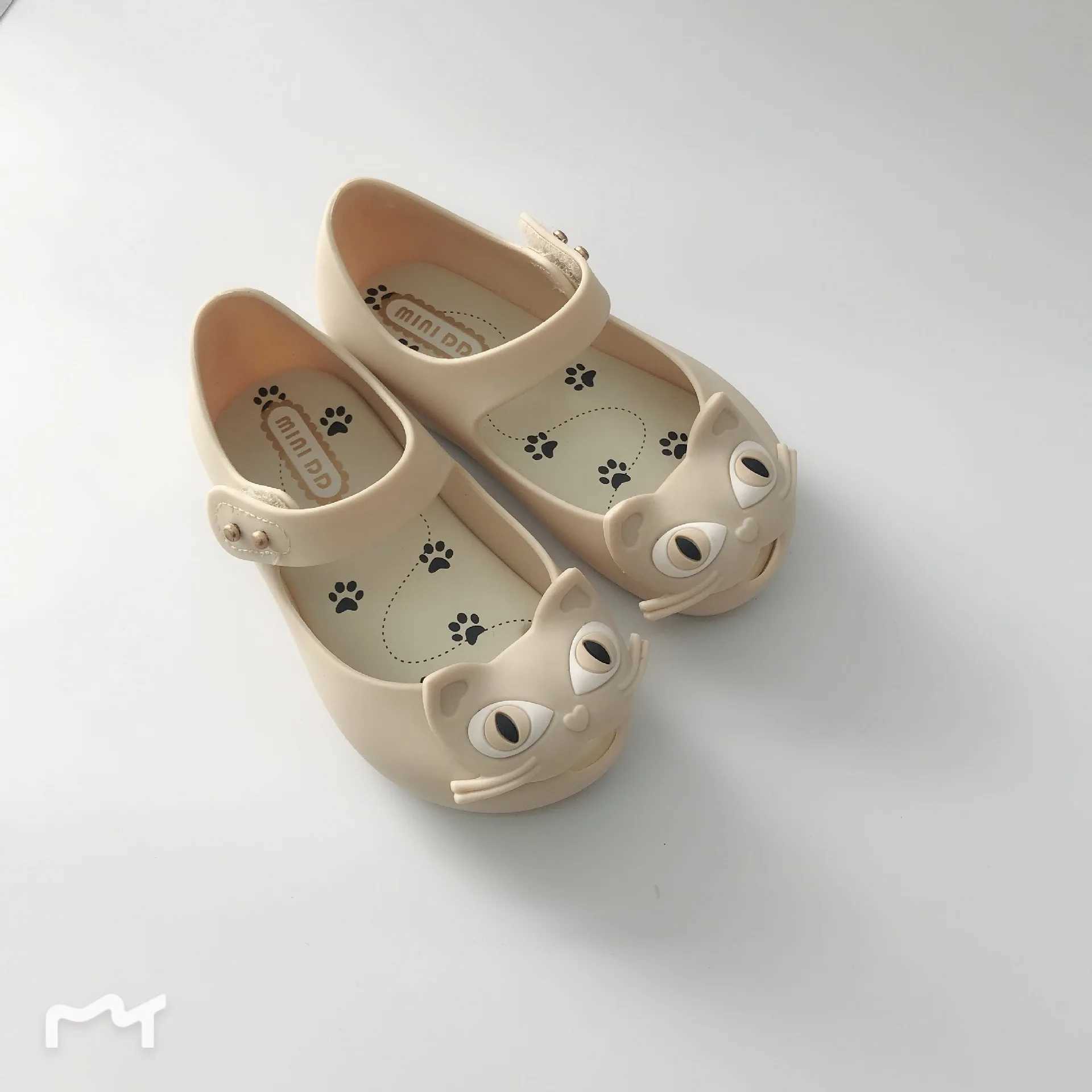 New girl princess shoes childrens cat jelly shoes childrens mini DD cute cat flat sandals comfortable sandals DD004 W250108