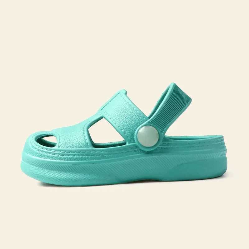 Summer childrens sandals with soft and non slip EVA material slider solid color design hole baby beach shoes W250108