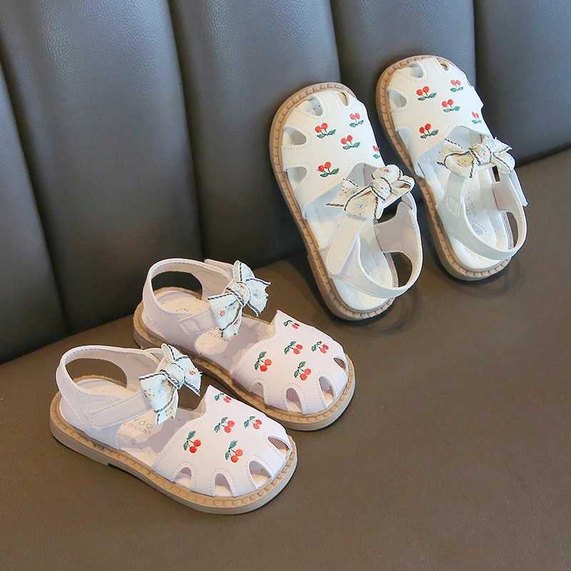 Summer girls sandals embroidered cherry childrens princess shoes childrens barefoot beach sandals soft soled anti slip baby shoes W250108