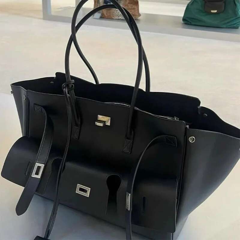 New Women's Large Capacity Lage Travel 2025 Soft PU Designer Wallets And Handbags Ladies Shopping Shoulder Bag