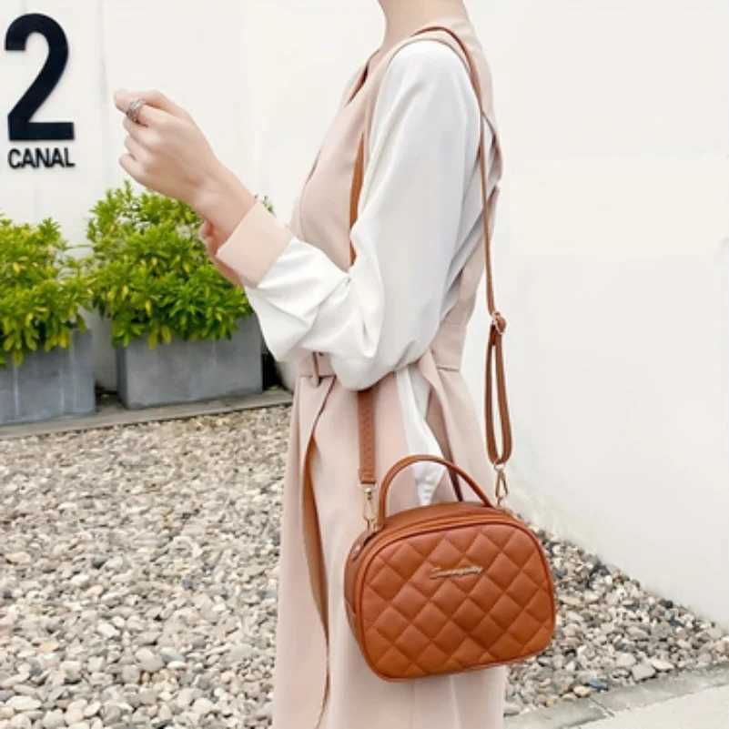 #1026Lingge shell bag simple embroidered shoulder bag handbag cute and fiable womens small shoulder bagXJ250108