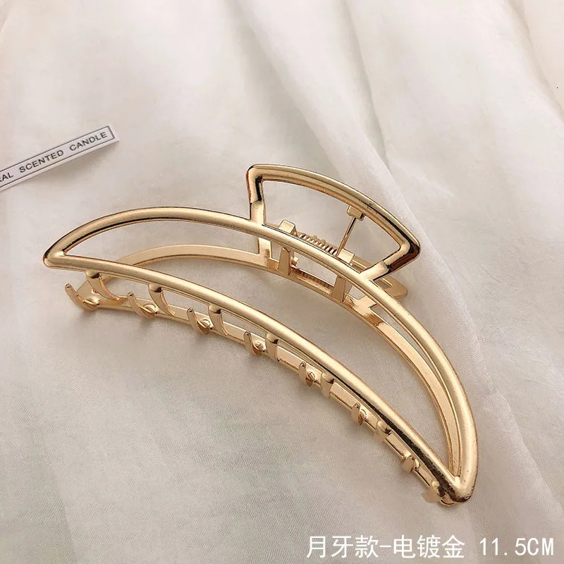11cm 4 Color Woman Metal Large Moon n Hair Claws Clips Fashion Washing Face Hairpins Gilrs Hair Accessories for Thick Hair 250103