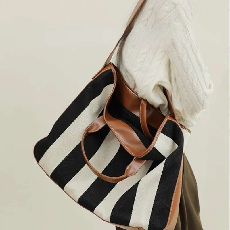 Chic Designed Cowhide Patchwork Canvas Totes 2025 High-Capacity Vintage Striped Shoulder Bag New Fashion Underarm Bags Bolso