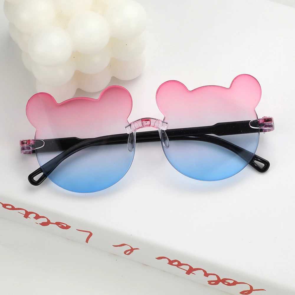 Childrens Cute Bear shaped Gradient Sunglasses Fashion Outdoor UV400 Sunglasses Baby Girls Sun Protective Glasses Childrens Sunglasses W250109