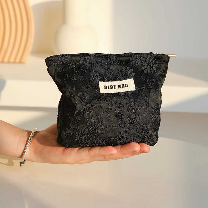Black Embroidery Womens Makeup Bag Portable Small Makeup Change Storage Bag Travel Card Box Keybox Inner Can Bag W250109