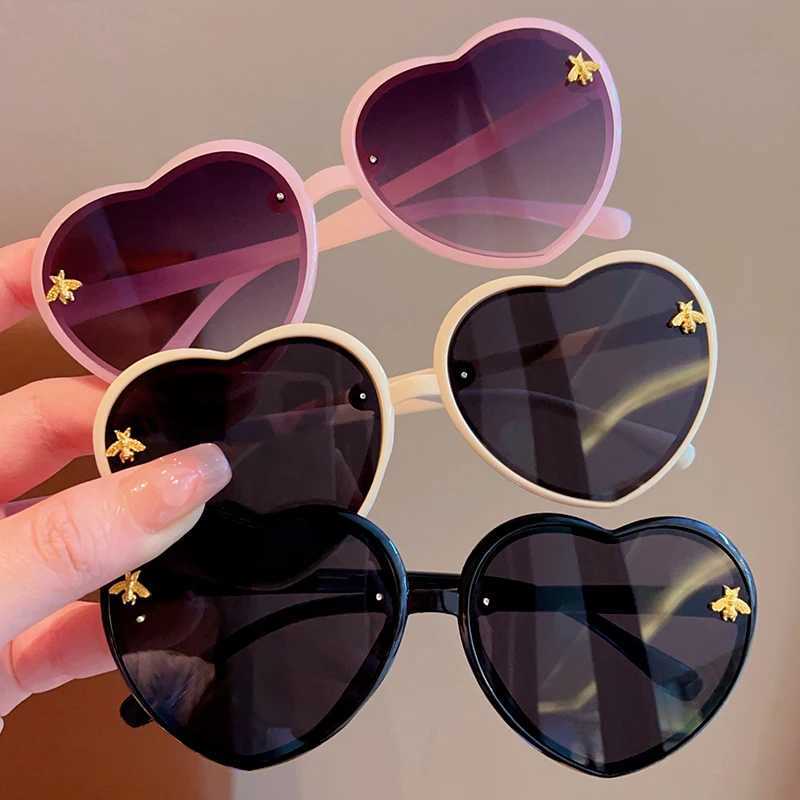 2023 New Childrens Cute Colorful Animal Bee UV400 Sunglasses Baby Girls Outdoor Acrylic Sun Protective Sunglasses Childrens Sunglasses W250109