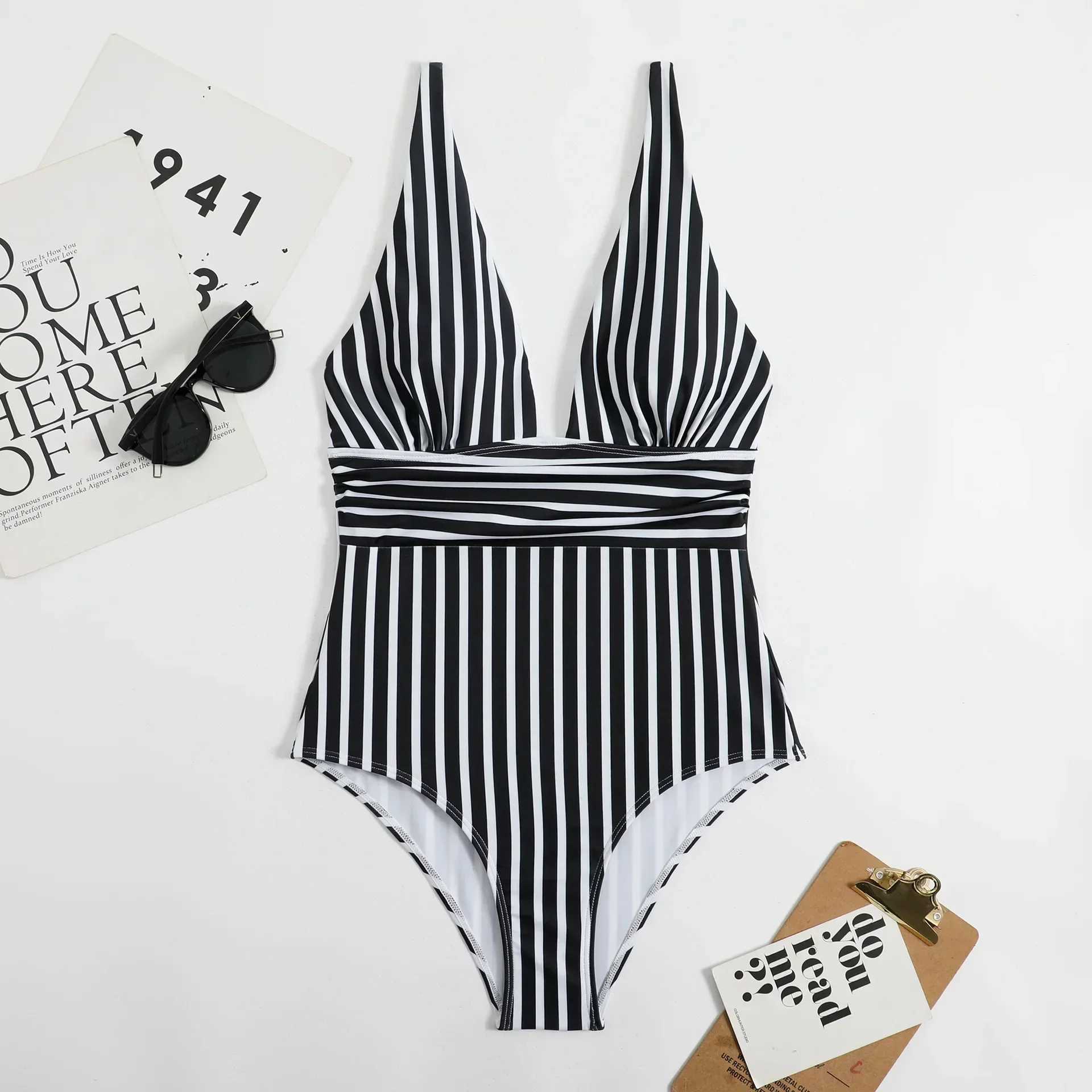 2023 Striped One Piece Swimsuit Vintage Swimwear Women V-neck Bathing Swimming Suit Fa Summer Beachwear BodysuitXJ240108
