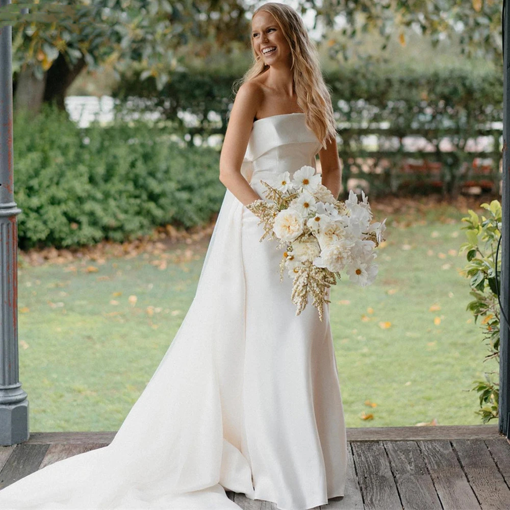 Simple Strapless Mermaid Wedding Dresses Ivory Satin Long Bridal Gowns Sleeveless Elegant Robe De Mariee 2025