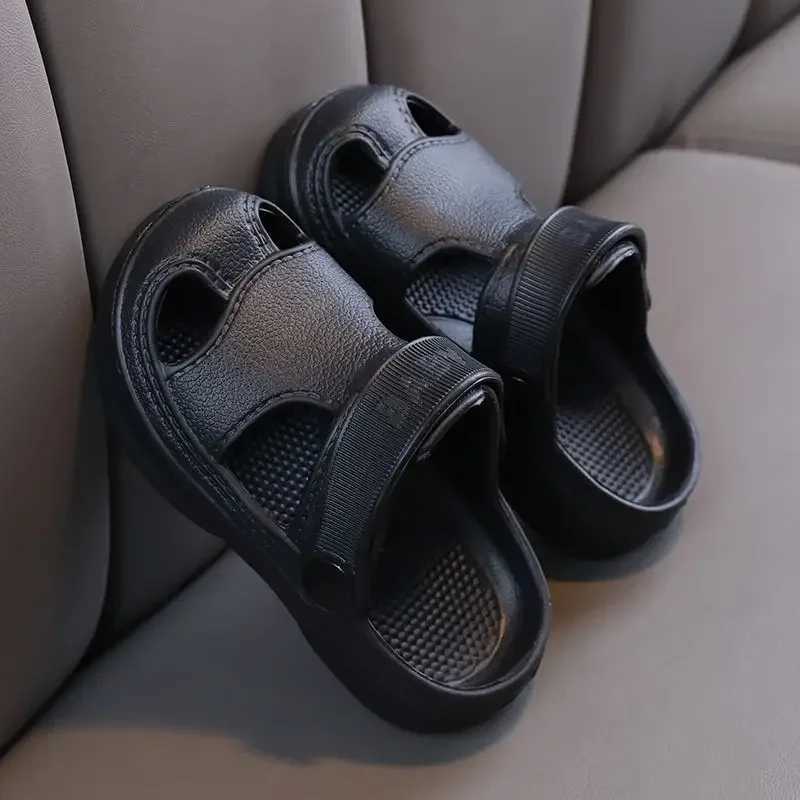 Summer childrens sandals with soft and non slip EVA material slider solid color design hole baby beach shoes W250108