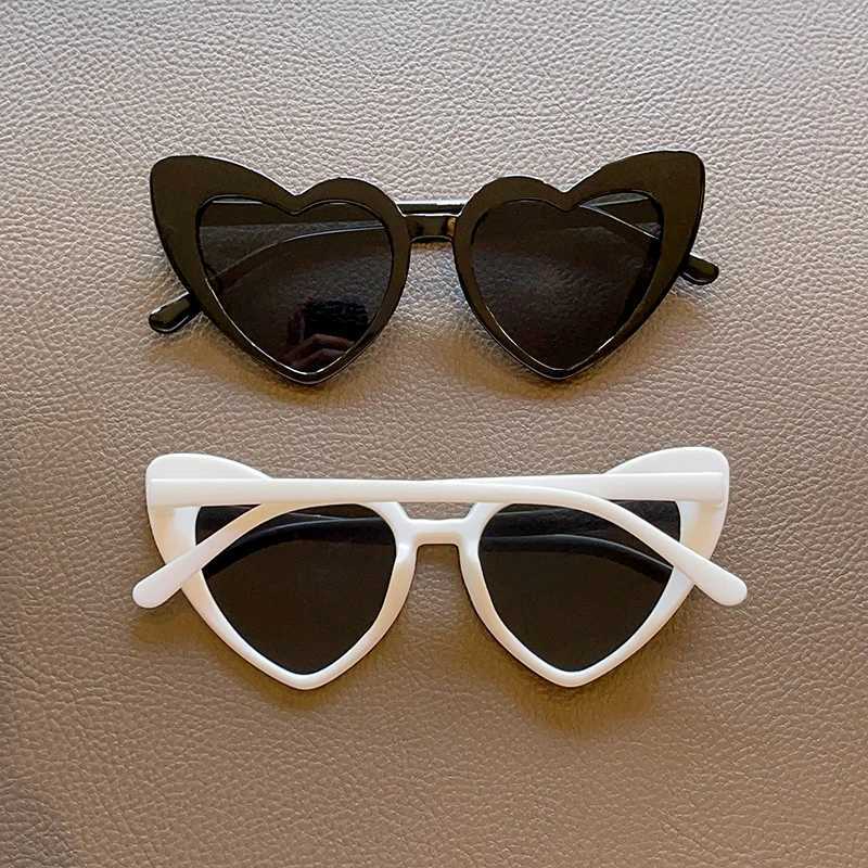 2024 New Childrens Fashion Color Special Heart shaped Sunglasses UV400 Outdoor Cute Protective Sunglasses for Boys and Girls Childrens Sunglasses W250
