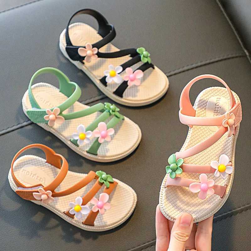 2022 New Childrens Sandals Girls Princess Shoes Soft soled Beach Shoes Childrens Full Match Korean Sandals W250108