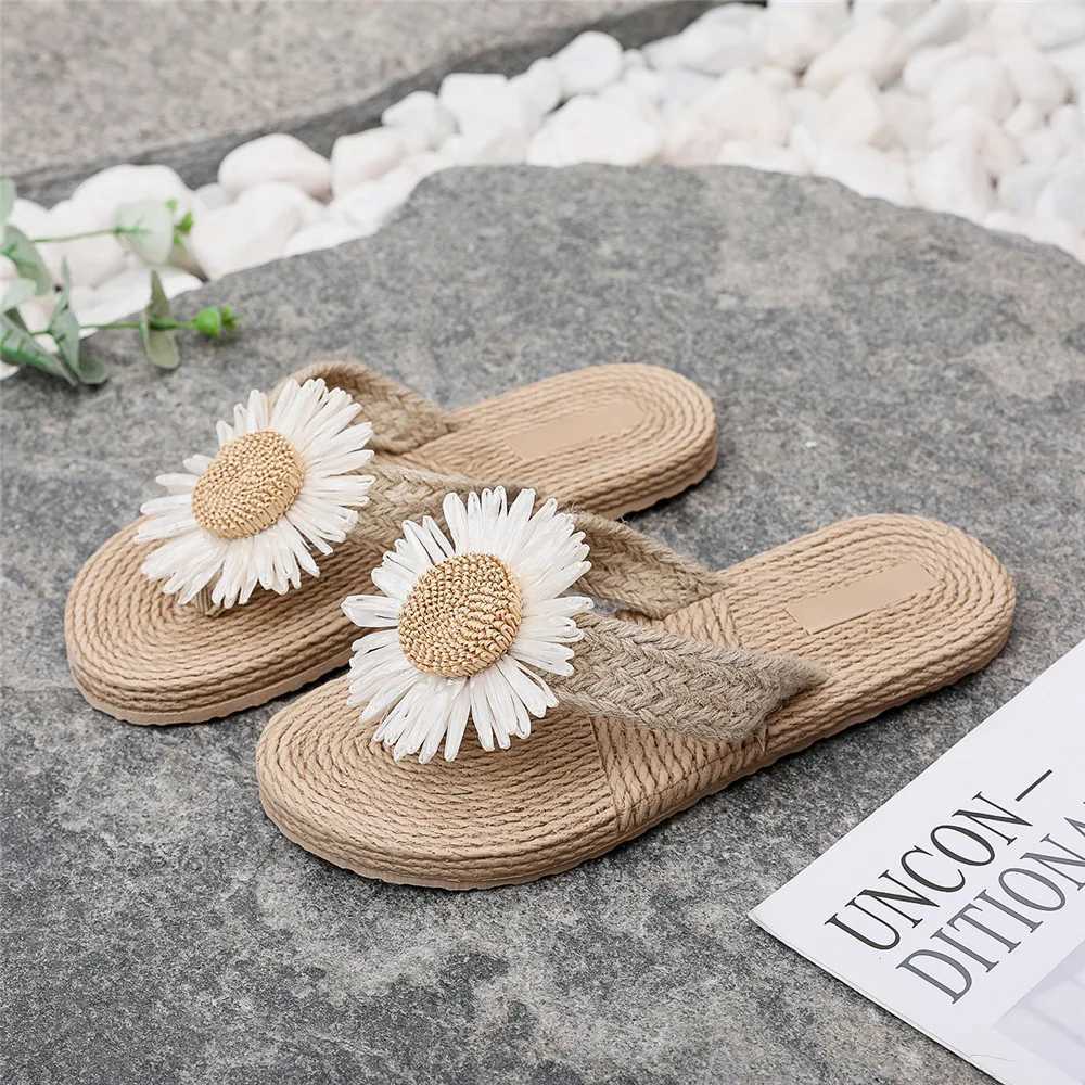 New Arrival Summer artificial grass womens sandals fashionable flat shoes beach sandals casual sandals womens sandals flip slippers Zapatos Mujer T250