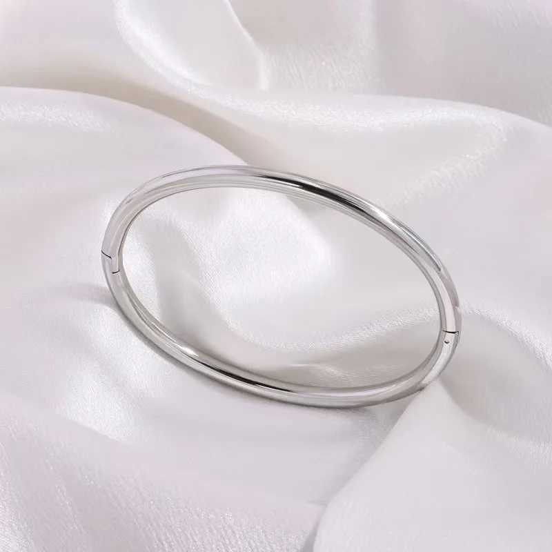 Greatera Waterproof Polished Stainl Steel Cuff Bracelet Bangles for Women Gold Plated Smooth Metal Openable Bracelets JewelryXJ250109