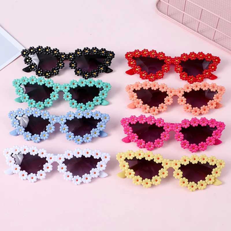 Cute Childrens Sunglasses Color Daisy Cat Eye Sunglasses New 1-8 Year Old Baby Decorative Sunglasses Trend Childrens Sunglasses W250109