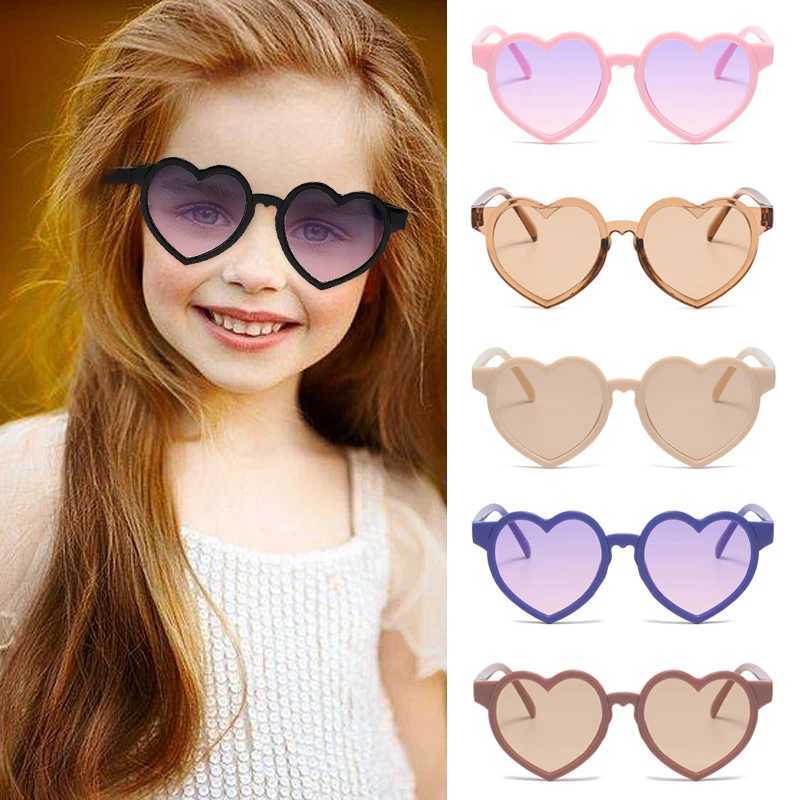 Baby girl cute solid color heart-shaped outdoor sunscreen sunglasses childrens cute acrylic UV400 sunglasses childrens glasses W250109