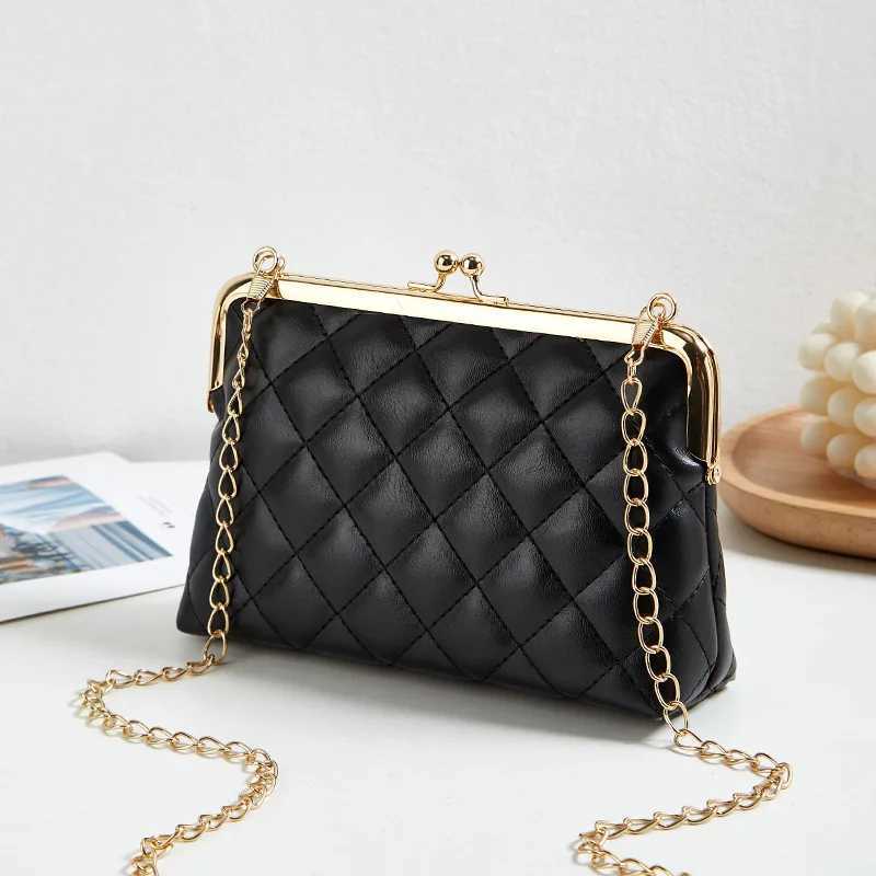 Womens Bag New Trend Fi Versatile Lingge Embroidery Clip Chain Strap Crossbody Phe Bag Small Square BagXJ250108