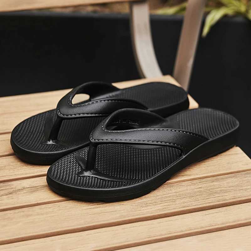New Arrival Mens slippers anti slip summer mens slippers comfortable flat shoes casual womens beach shoes couple slippers T250108