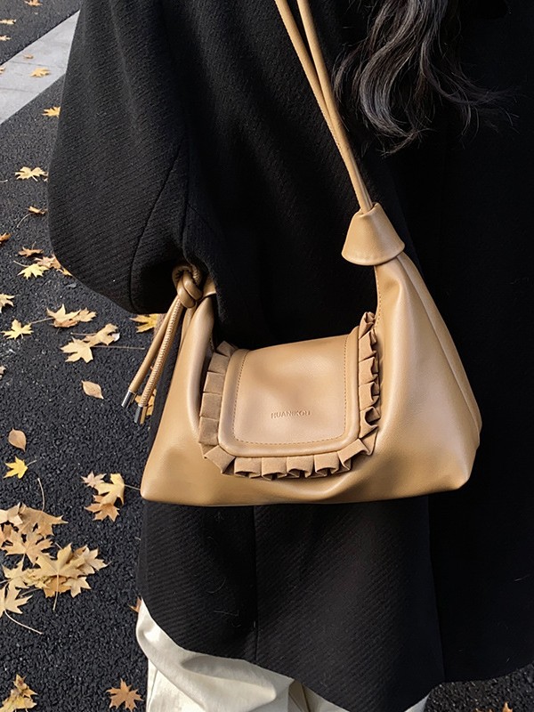 2025 Designer Women Versatile 3 Shoulder Crossbody Armpit Bag Fashion Triple Black Coffee Khaki Free shipping