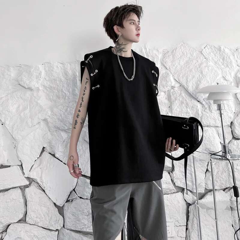 Stylish High Street Original Sleeveless T-Shirts Men's Summer New Trendy Metal Buckle Decorate Male Vets Tops