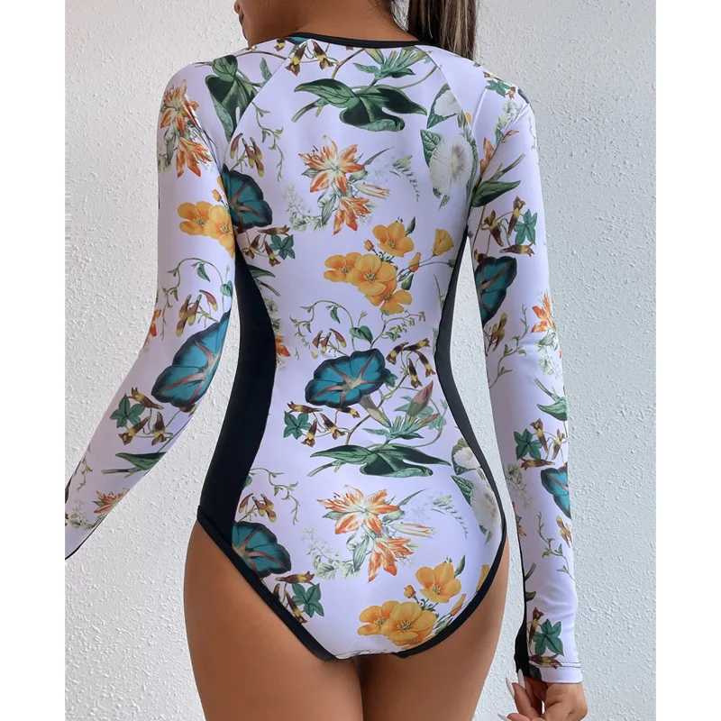 One-Piece Swimsuit For Sports Surfing Long Seve Swimwear 2025 New Womens Bodysuit Swimming Bathing Suit Beachwear Pool BatherXJ240108