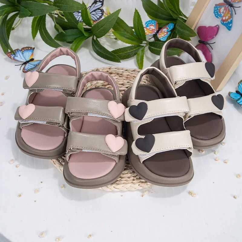 Childrens Summer Sandals Open Toe Cute Girl Princess Dress Sandals Fashion Heart shaped Childrens Open Toe Beach Sandals Soft Bottom W250108