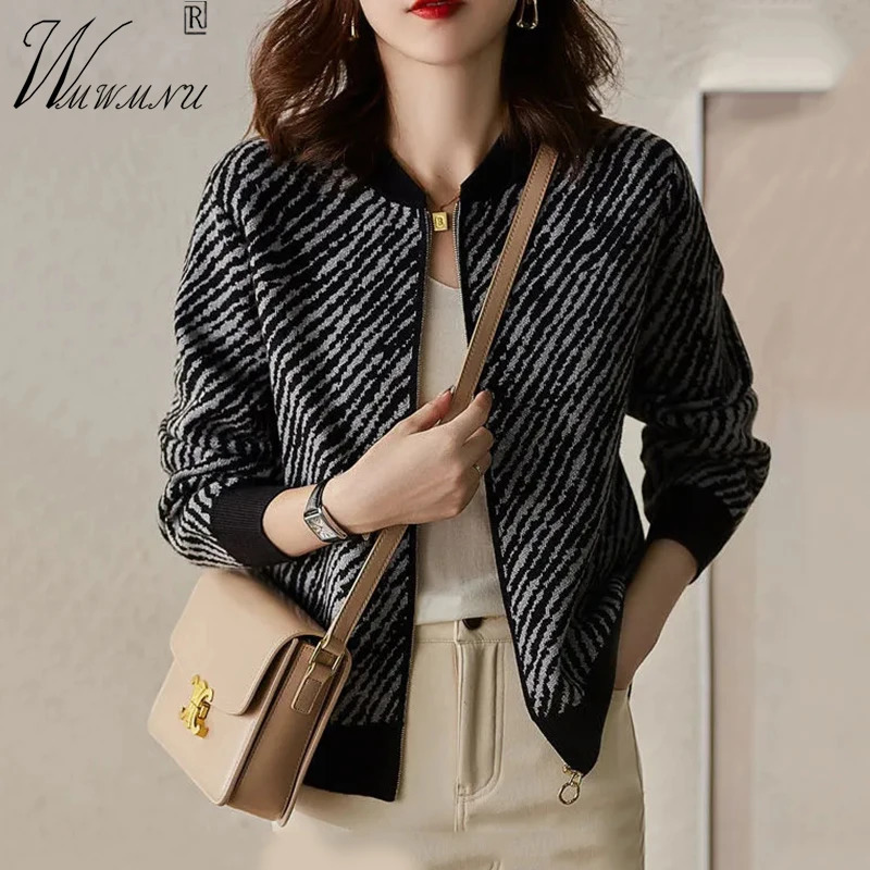 Elegant Striped Bomber Jackets Women Baseball Collar Knitted Outerwear Korean Fashion Cropped Coats Mother Spring Jacket 250109