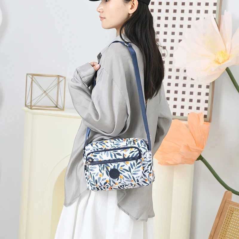 Multi-printed Oxford Cloth Shoulder Bag Multi-compartment Bag Mobile Phe Bag Water-repellent All-mah Womens Crossbody BagXJ250108