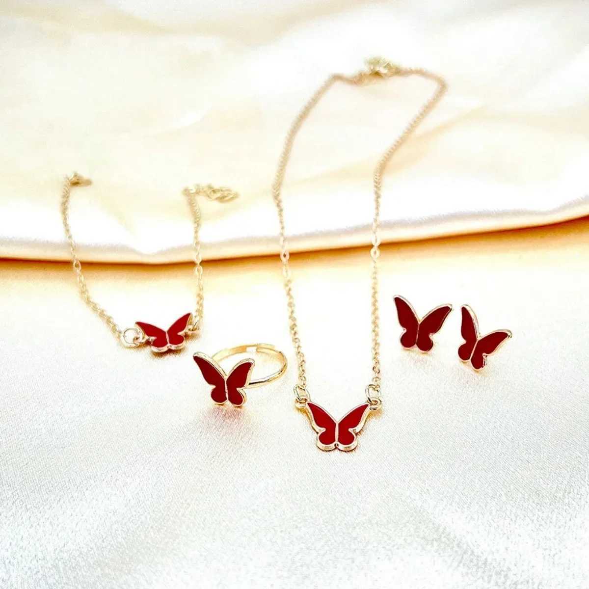 Butterfly Jewelry Sets Crystal Acrylic Romantic Bracelet Ring Necklace Earring Set for Women Wedding Dinner Dr AccoriesXJ250109