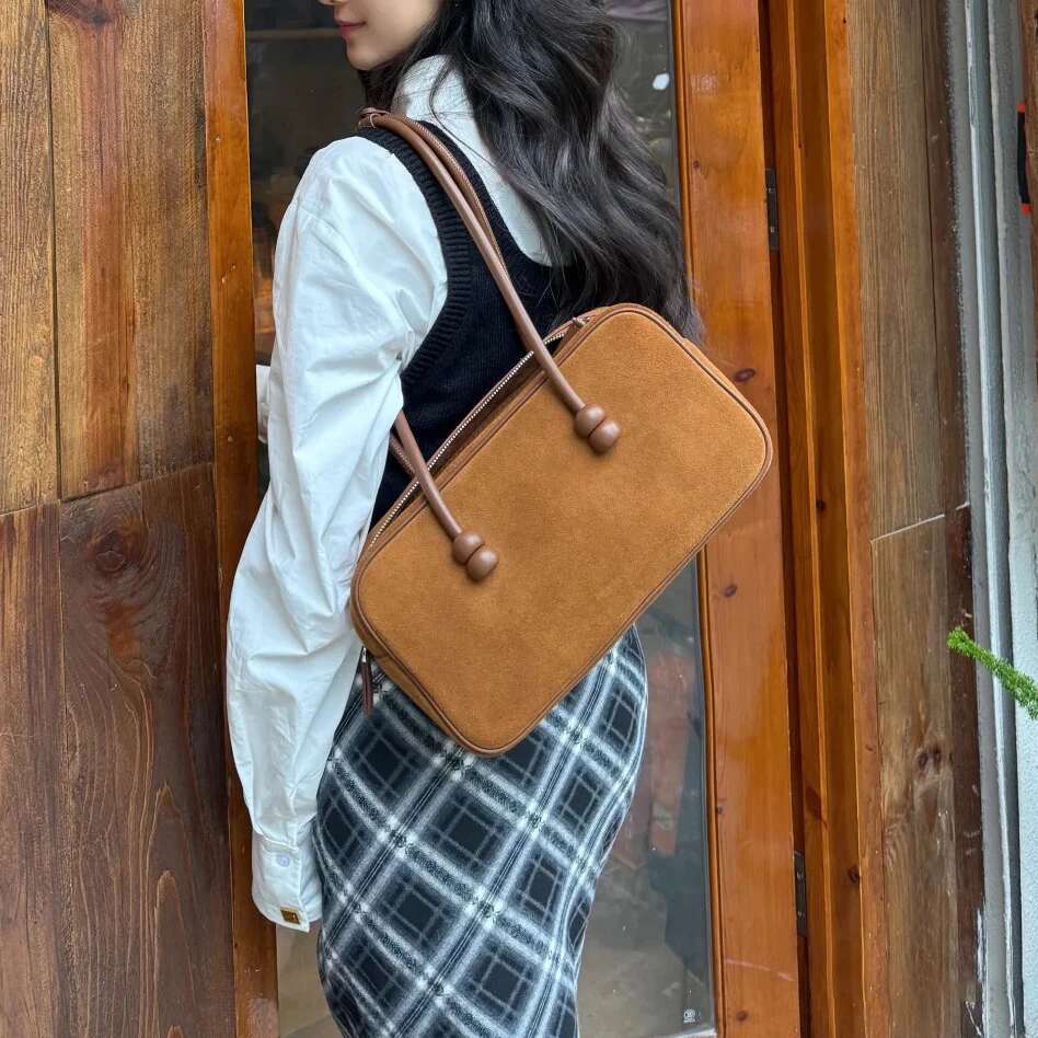 Suede Boston 2025 Spring New Large Capacity Armpit Niche Design Ins Fashion High Quality Women's Handheld Shoulder Bag