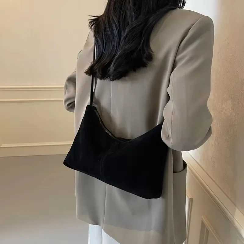 Solid Color Zipper Shoulder Bags 2024 High Quality Bags for Women Solid Colors Interior Zipper Pocket Womens Crossbody BagsXJ250108