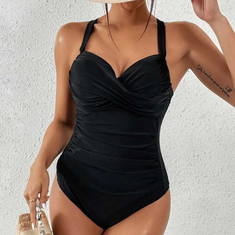 Red One-Piece Swimsuits Closed Womens Swimwear With Push Up Swimming Wear Bodysuit Beach Bathing Suits Beachwear Pool BatherXJ240108