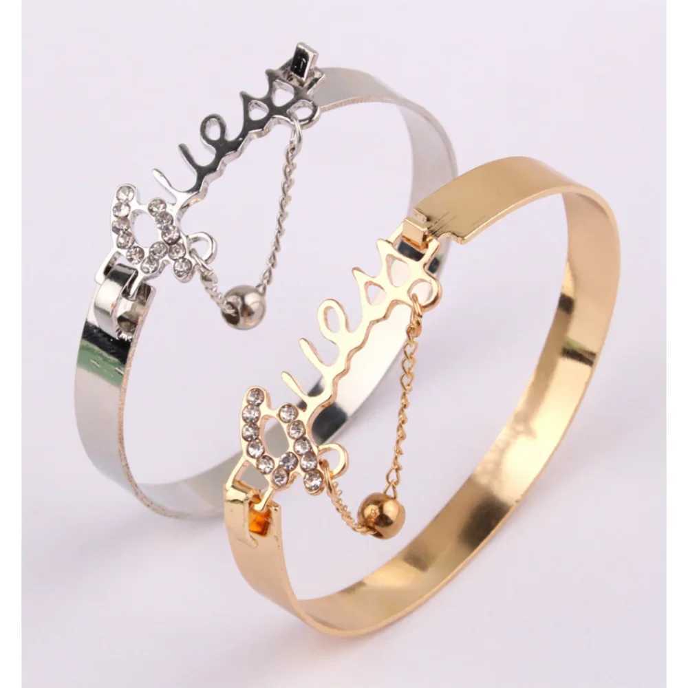 Womens Metal Bracelet Letter Alloy Band Crystal Pendant Hot Selling Jewelry Fashion JewelryXJ250109
