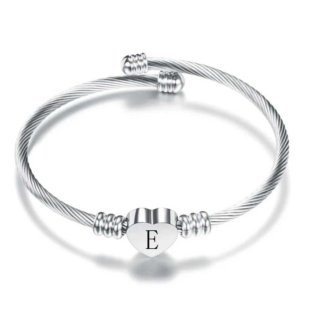 Fashion Initial Letter Stainl Steel Cuff Bracelet For Women 26 Alphabet Heart Charm Bangle Men Birtay Party JewelryXJ250109