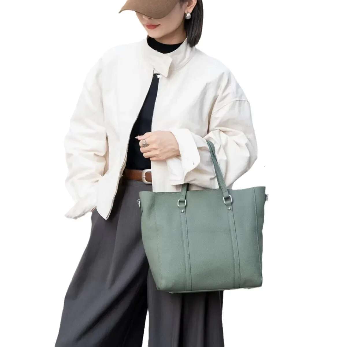 2025 New Fashion Soft Leather Casual Women's Handbag Shoulder Crossbody Bag Large Capacity Bucket Designer U