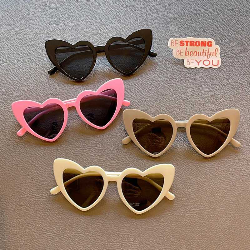 2024 New Childrens Fashion Color Special Heart shaped Sunglasses UV400 Outdoor Cute Protective Sunglasses for Boys and Girls Childrens Sunglasses W250