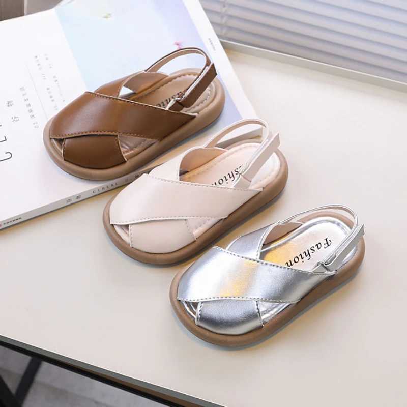 Girls and Childrens Sandals Summer Solid Color Cool Skating Shoes Fashion Waist Childrens Soft Bottom Cross Lace Beach Sandals Upper W250108