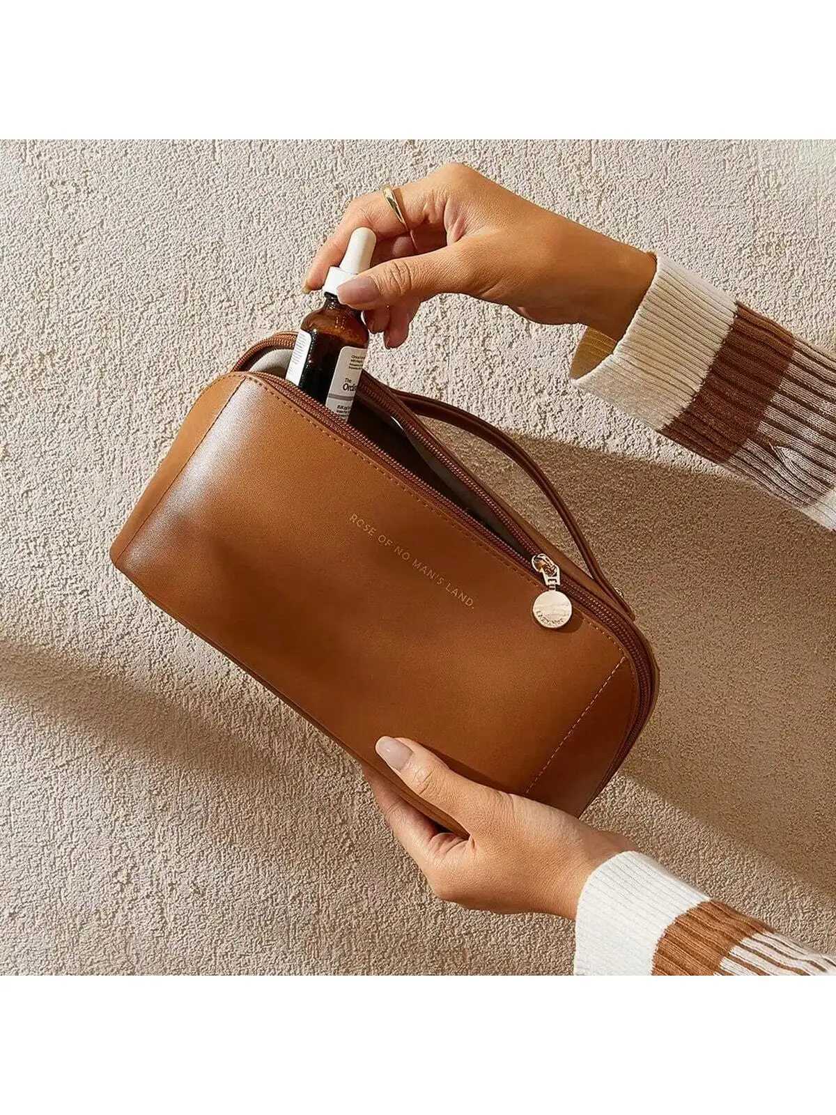 Womens PU leather pillow waterproof portable travel makeup bag womens handheld makeup bag W250109